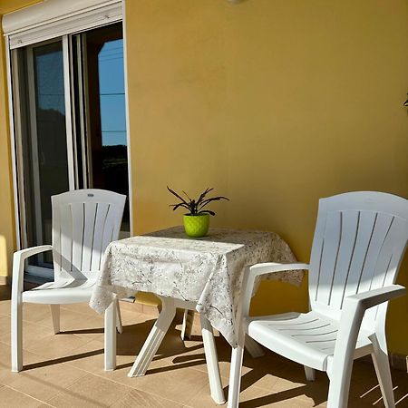 Garden View Appartment Kalavárda Екстериор снимка