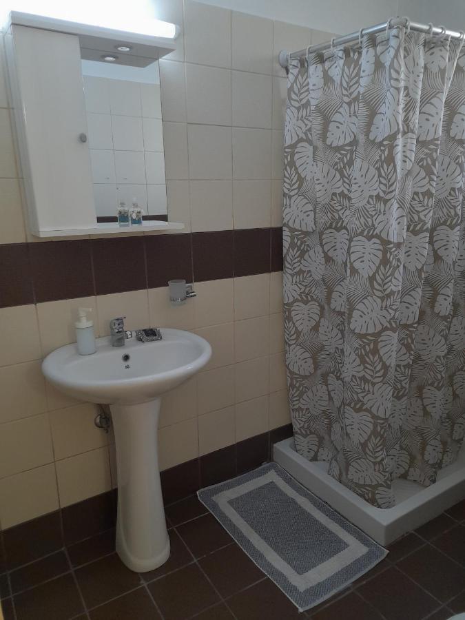 Garden View Appartment Kalavárda Екстериор снимка