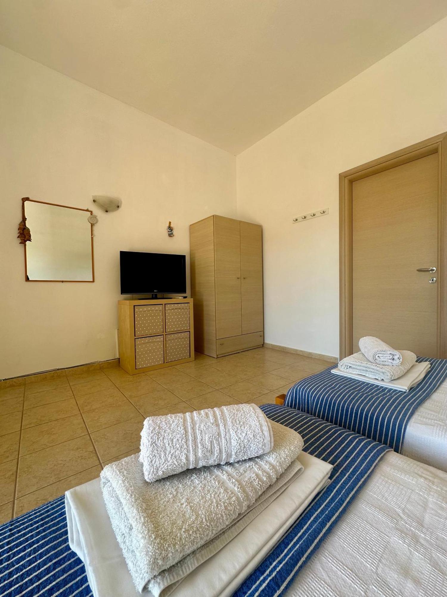 Garden View Appartment Kalavárda Екстериор снимка
