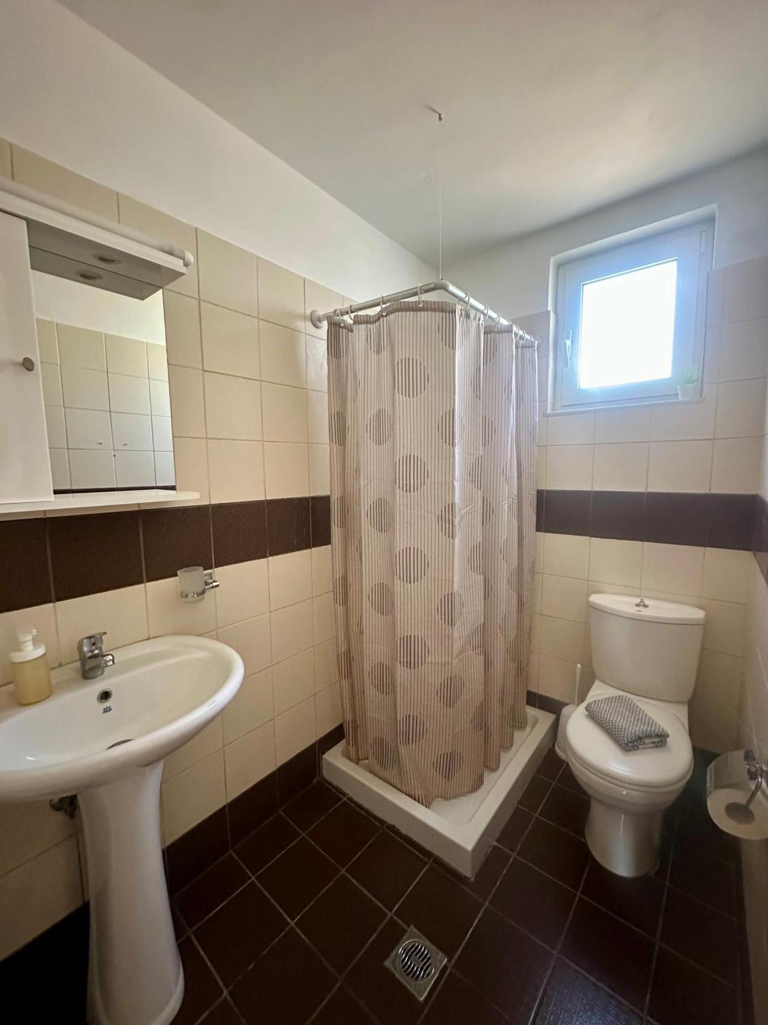 Garden View Appartment Kalavárda Екстериор снимка