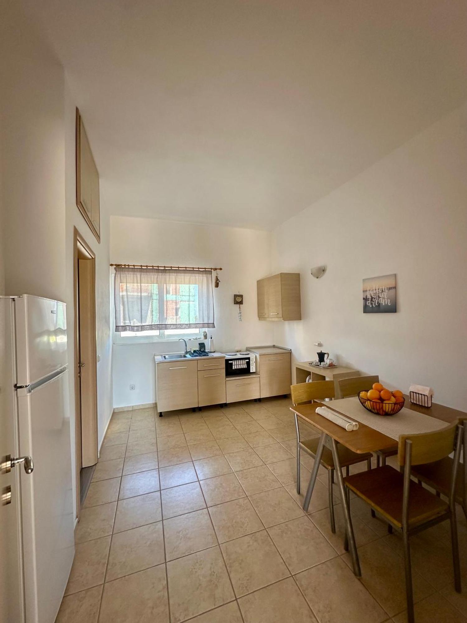 Garden View Appartment Kalavárda Екстериор снимка